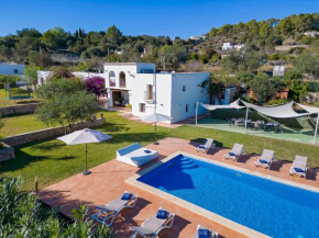 Hotel Villa in San Jose sleeps 10 - Sa Vinya